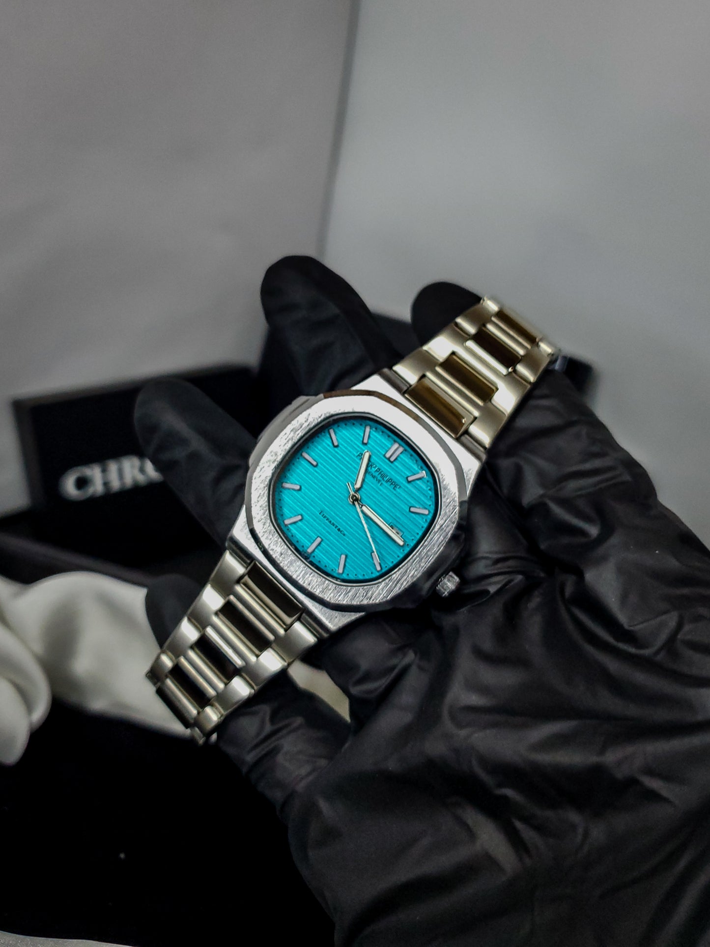 Patek Philippe Nautilus - Tiffiny Dial - Noir Edition (60% OFF)