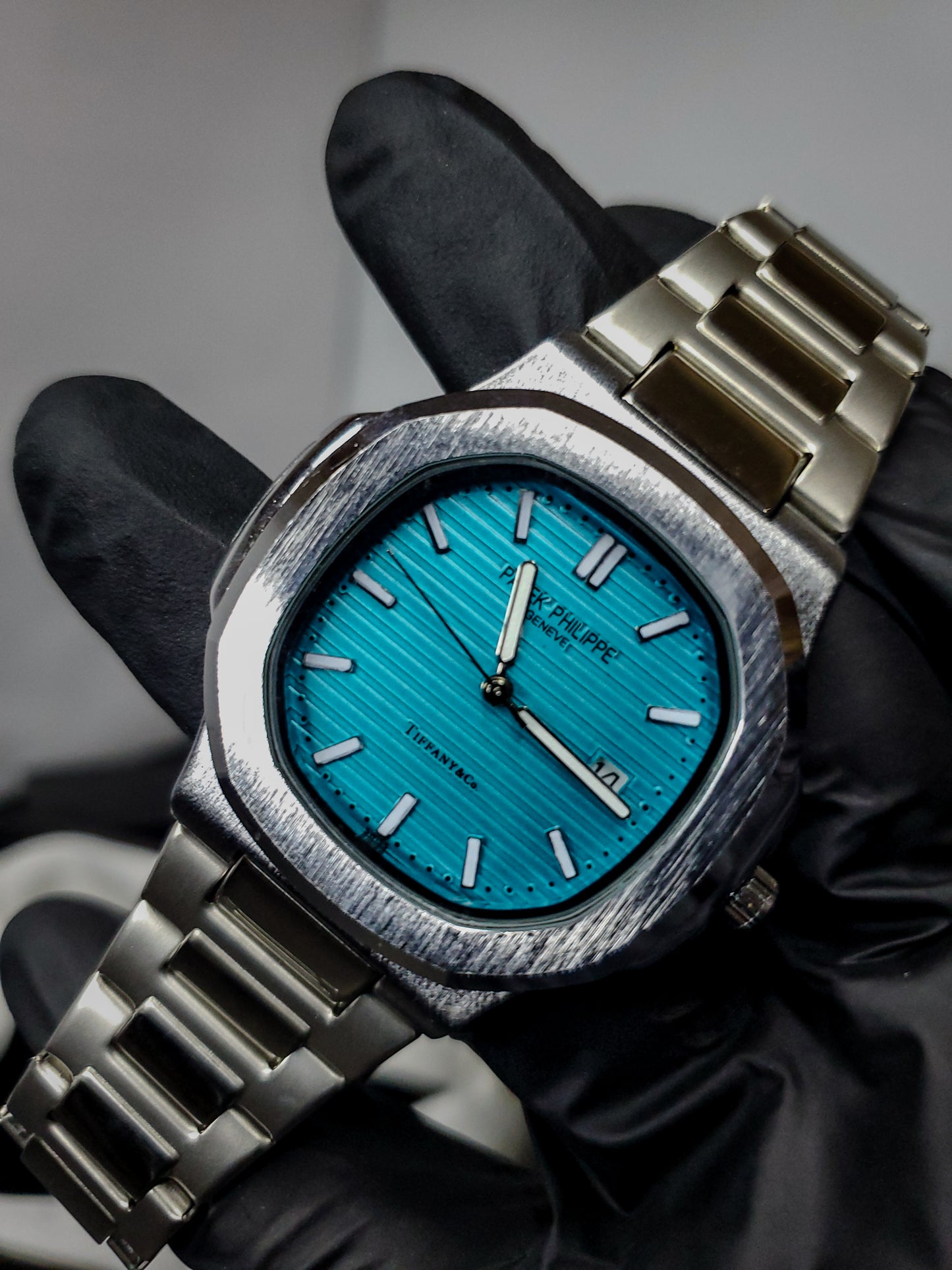 Patek Philippe Nautilus - Tiffiny Dial - Noir Edition (60% OFF)