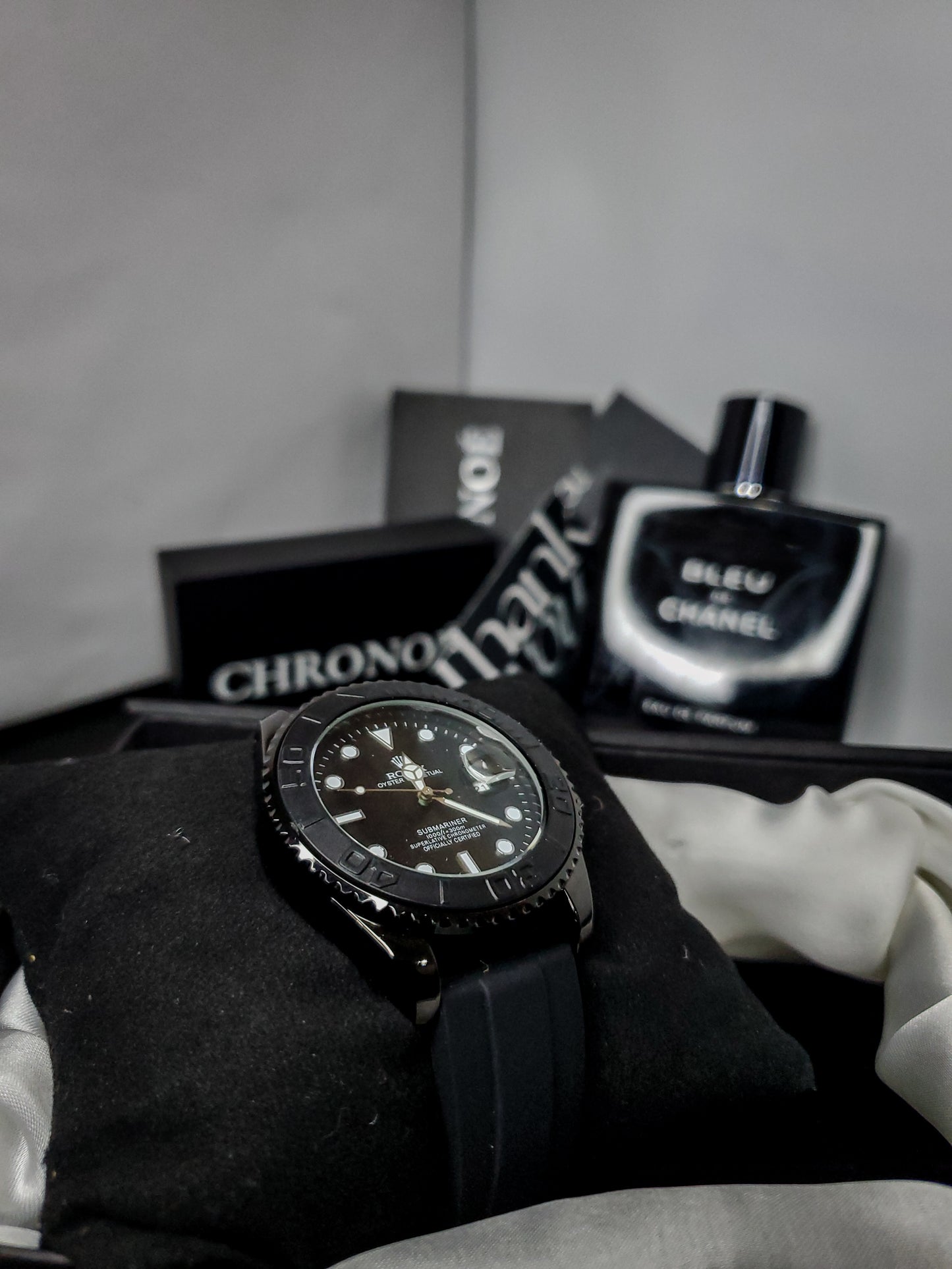 RLX Yacht Master - 40mm | Black Edition (60% OFF)