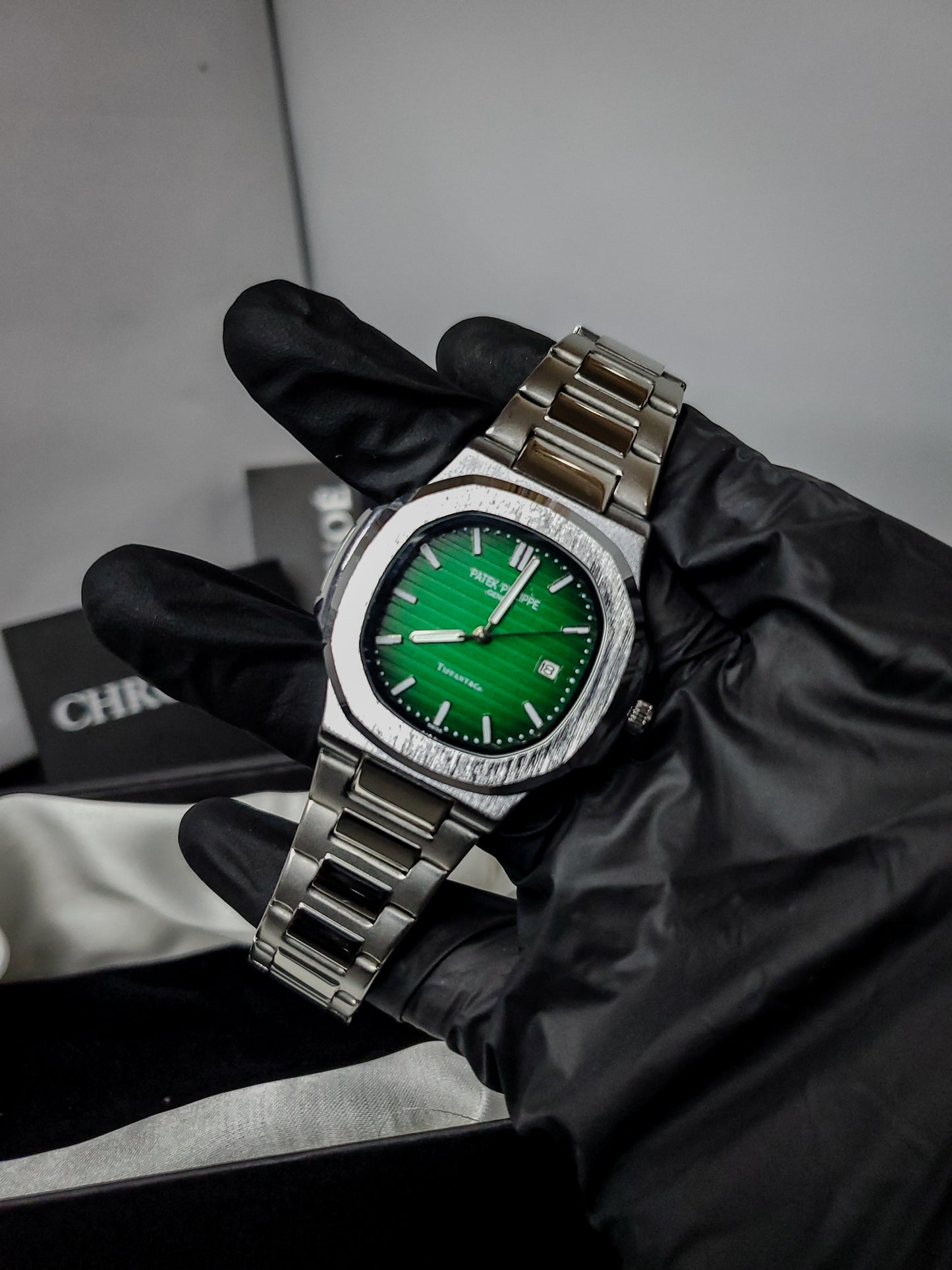 Patek Philippe Nautilus - Green Dial  - Noir Edition (60% OFF)
