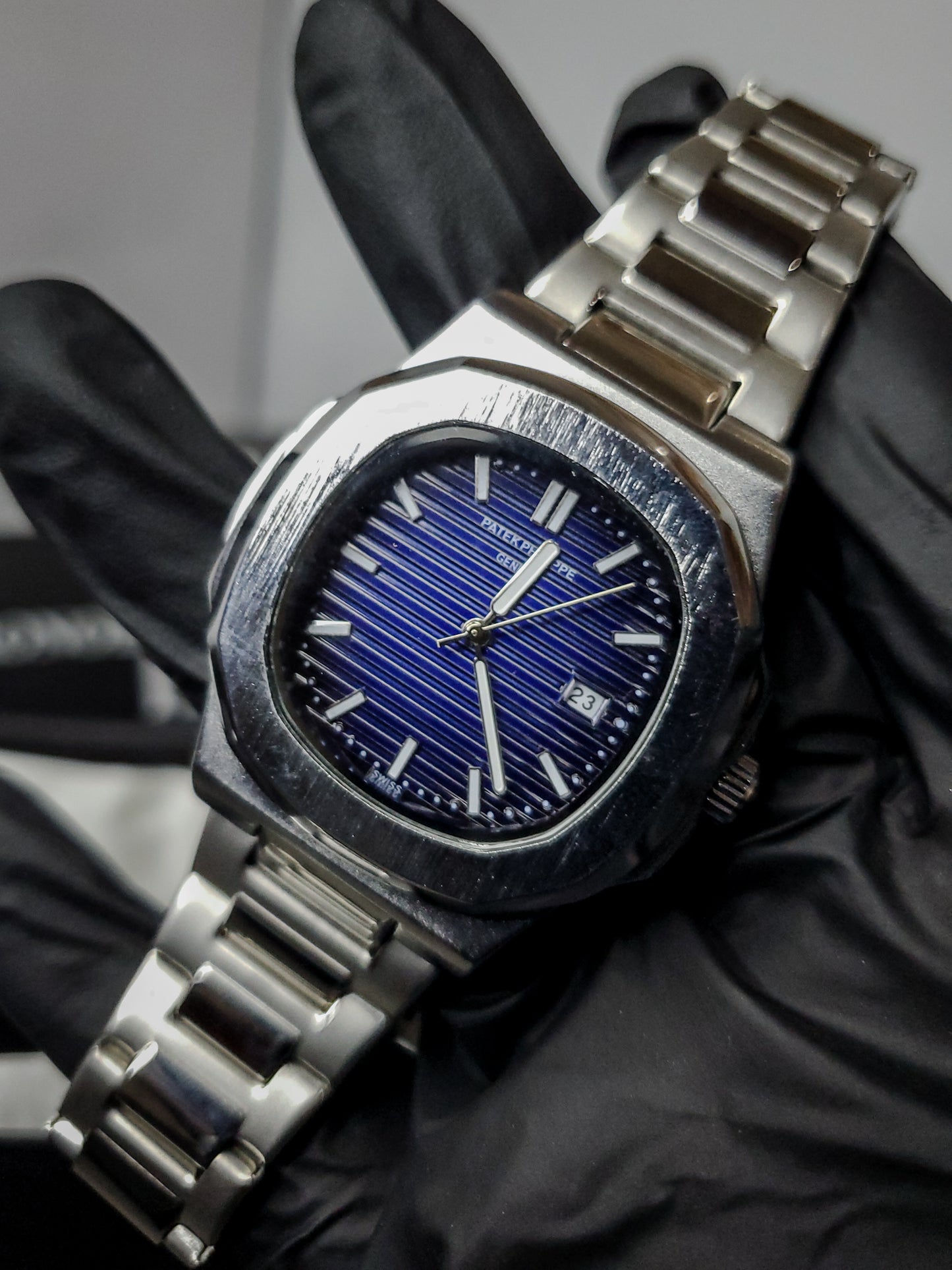 Patek Philippe Nautilus - Blue Dial - Noir Edition (60% OFF)